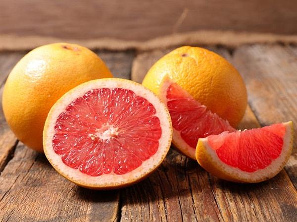 4. Greyfurt. Kan şekerini dengeleyici ve kilo kontrolüne yardımcı bir meyve olan greyfurtta aynı zamanda bolca antioksidan bulunmaktadır.