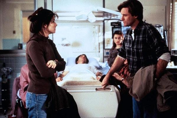 3. While You Were Sleeping (1995)