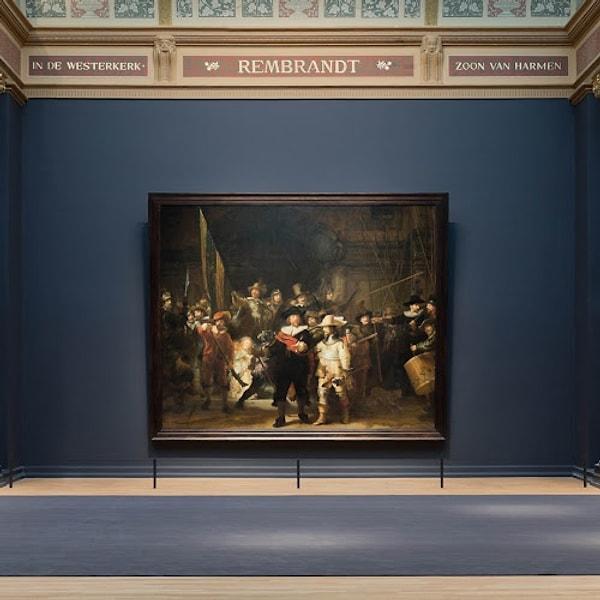 Rembrandt’ın kariyerinin zirvesindeyken çizdiği bu tablo gerçek hayatta oldukça büyük; görenleri hayran bırakan 363 cm x 437 cm boyutlarına sahip!