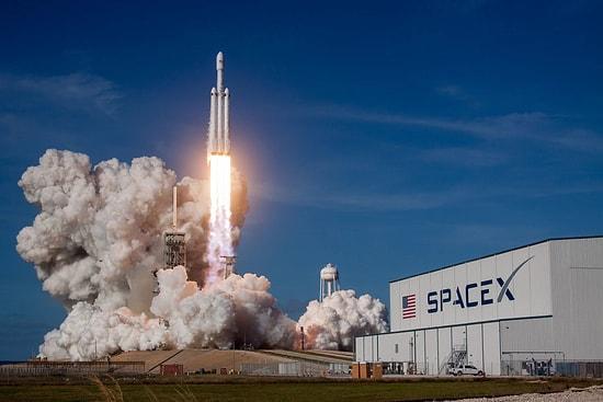SpaceX’s Falcon Heavy Awakens From Hiatus, Launches After 3 Years