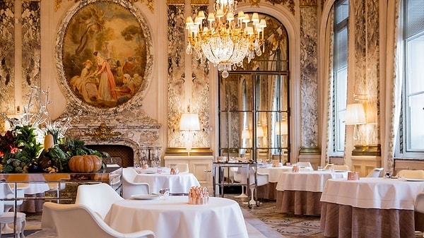 15. Restaurant Le Meurice