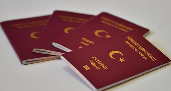 Harçlar Kanunu'na göre YDO artışı yapılacak. Cumhurbaşkanı Erdoğan'ın harçları 20 katına kadar artırmaya ya da yarısına kadar indirmeye yetkisi bulunuyor. Cumhurbaşkanı yetkisini kullanmazsa kurları hesaba katmayarak yurt dışına çıkabiliyorsanız pasaport için de ödeyeceğiniz bedeller şunlar👇