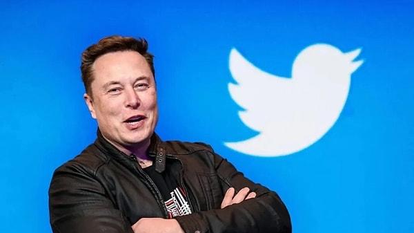 Daha önce sosyal medya platformu Twitter'ı satın alacağını açıklayarak bu kararından geri dönen Musk, geçtiğimiz hafta resmi olarak platformu satın aldığını duyurdu.