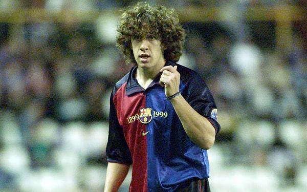 10. Son olarak, tüm kariyerini Barcelona'ya adayan Carles Puyol'un kariyeri boyunca kaç maça çıktığına dair tahmin yürütmeni istesek?