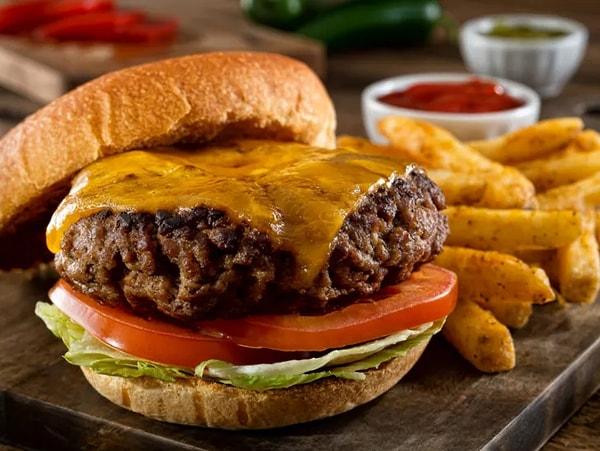 2. Erimiş peyniri ve dolgun köftesiyle sınırları zorlayan o şişkin Hamburger!