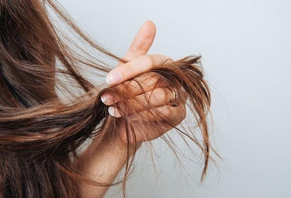 Hayatımızın merkezinde yer alan pek çok uygulama ne yazık ki kuru ve yıpranmış saçlara neden olabiliyor. Özellikle düzenli uygulanan ısı işlemleri, saç tellerindeki nemi azaltıyor.