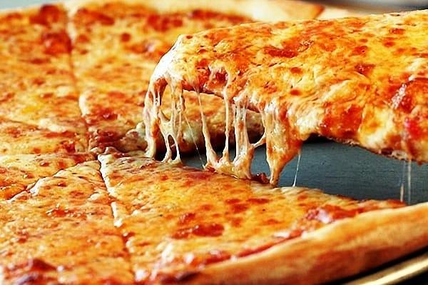 Sen dört peynirli pizza olurdun!