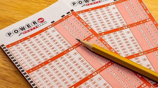 Bildiğiniz Tüm İkramiyeleri Unutun: Powerball Ödülü 1,9 Milyar Dolara Ulaştı!