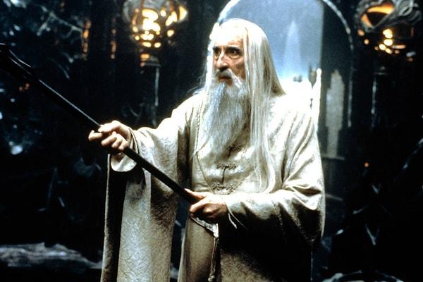 19. "Tüm Yüzüklerin Efendisi kadrosu harika ama Saruman'ı canlandıran Christopher Lee, tam olarak kitabı okurken hayal ettiğim gibi görünüyordu."