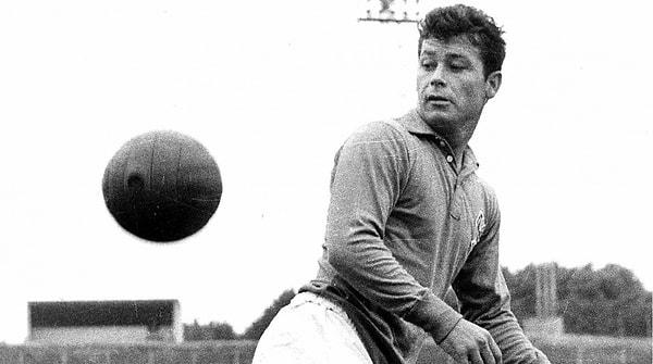 4. Just Fontaine - Fransa