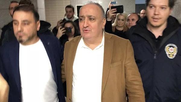 1. İstanbul Ekmek Üreticileri Sendikası Başkanı Cihan Kolivar, 'Ekmek aptal toplumların gıda maddesidir' ifadeleri nedeniyle tutuklandı.