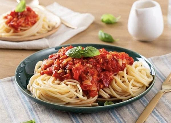 10. Spagettiye yaren olacak Kızartılmış Sebzeli Salsa Sosu
