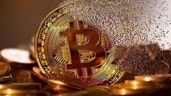 Bitcoin son 24 saatte yüzde 14'ten fazla değer kaybederek 17 bin doların altına indi.