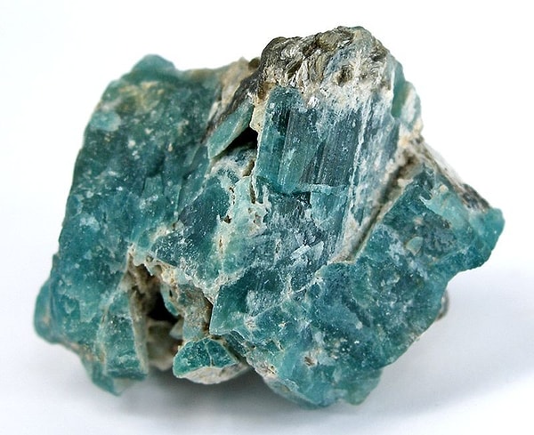 9. Grandidierite