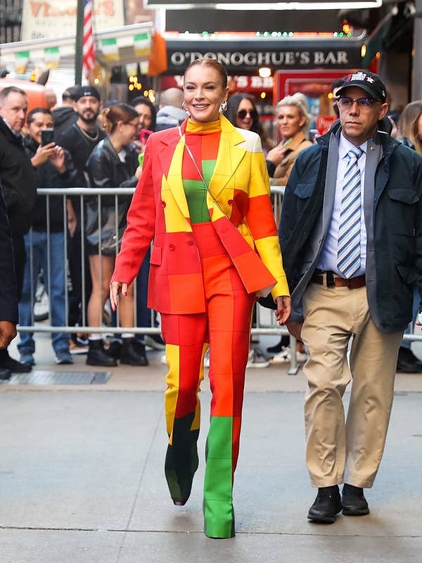 Эпоху Лохан.