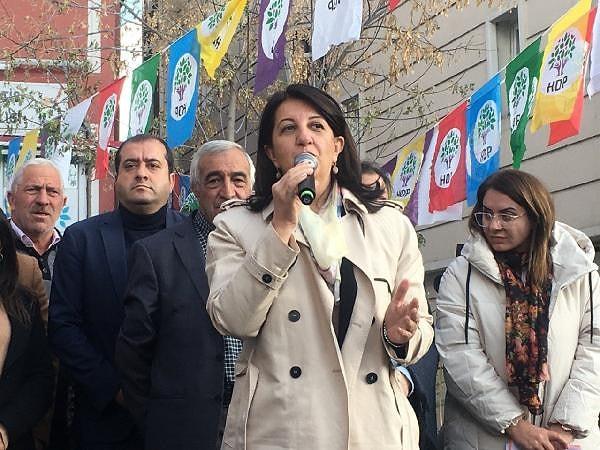 Pervin Buldan: "Bizden, siyasetimizden korktukları için HDP'ye kapatma davası açtılar"
