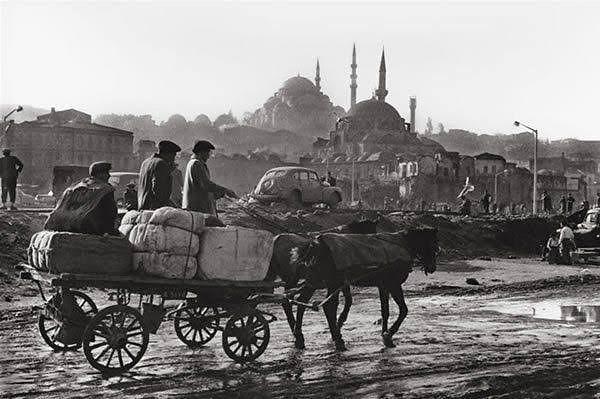 1959 yılı İstanbul'unun garip sorunları.