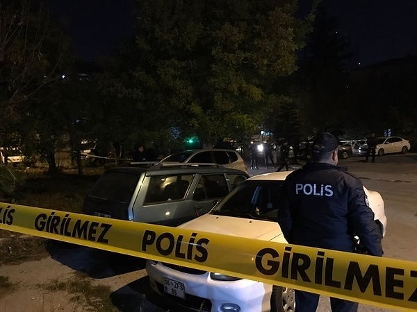 İhbar üzerine eve giden polis 5 cansız bedenle karşılaşmıştı