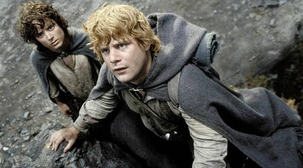 23. "Bir söz verdim Bay Frodo. Tek bir söz. "Onu asla bırakmayacaksın Samwise Gamgee." Ve bunu yapmak istemiyorum." — Sam