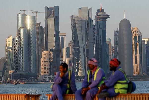 Aşırı pahalılığa rağmen Dünya Kupası için Katar'da tüm oteller doldu.