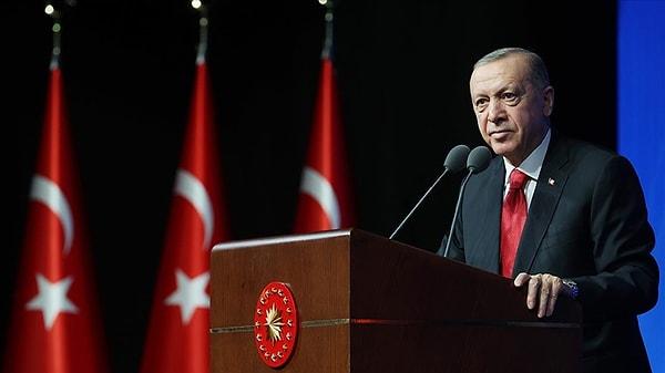 3. Cumhurbaşkanı Erdoğan'dan İYİ Parti'ye çağrı geldi: "Temenni ederiz bir dönüşüm yaparak gerek bu masayı terk etmek gerekse milli ve yerli duruş sergilemek üzere konumunu yeniden gözden geçirir"