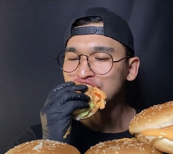 Hamburger yiyelim.
