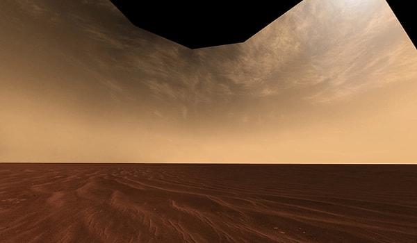 Yüksek Çözünürlüklü Stereo Kamera kullanılarak 100 ila 2 bin kilometre uzunluğundaki spiral şekiller Mars'ta görülebiliyor.