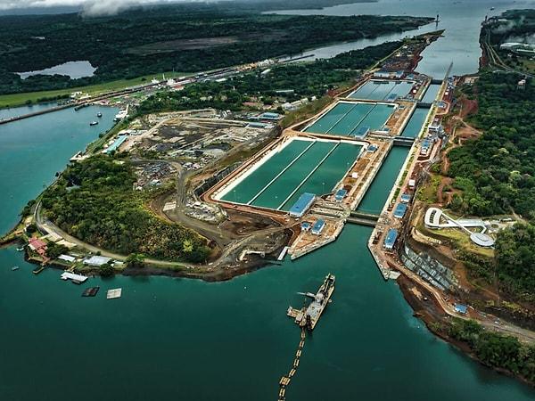 4. Panama Kanalı'nın açılması hangi boğazın önemini kaybetmesine sebep olmuştur?