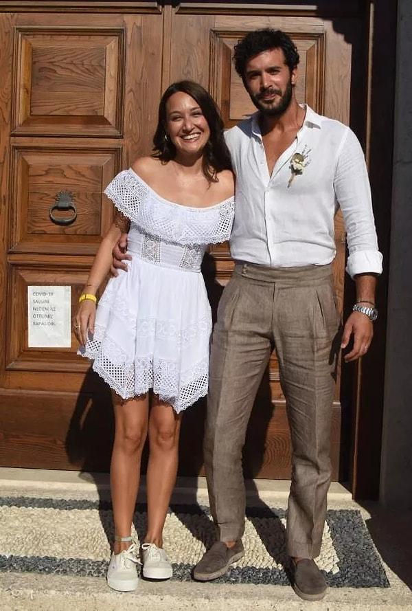 Arduç ve Özay çifti, 6 yıllık birlikteliklerinin ardından 29 Temmuz 2020 tarihinde Çeşme'de sade bir nikah töreniyle hayatlarını birleştirmişlerdi.