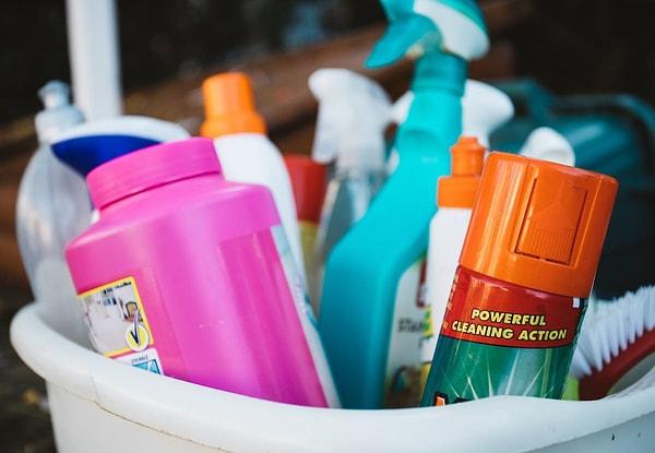 6. Temizlik, deterjan ve kişisel bakım malzemeleri için de aylık olarak ayrılan bütçe ortalama olarak 300 ile 500 TL arasında.