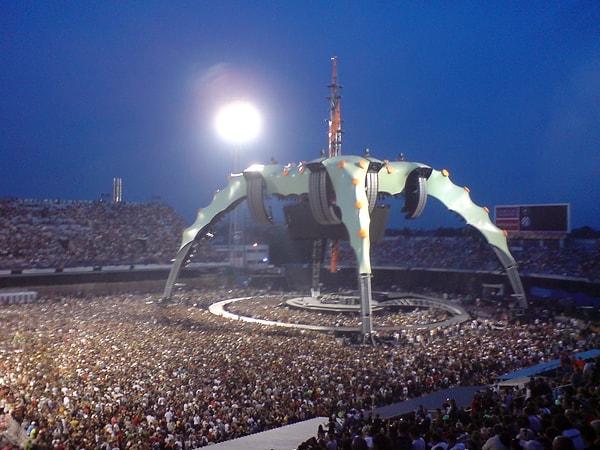 13. U2, İstanbul’da ilk kez konser verdi. Kim bilir bir daha ne zaman... 🥲