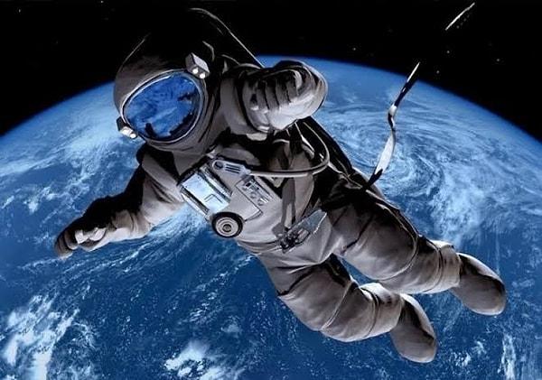 Astronotlar Uluslararası Uzay İstasyonu'nda neden havada asılı kalıyor?