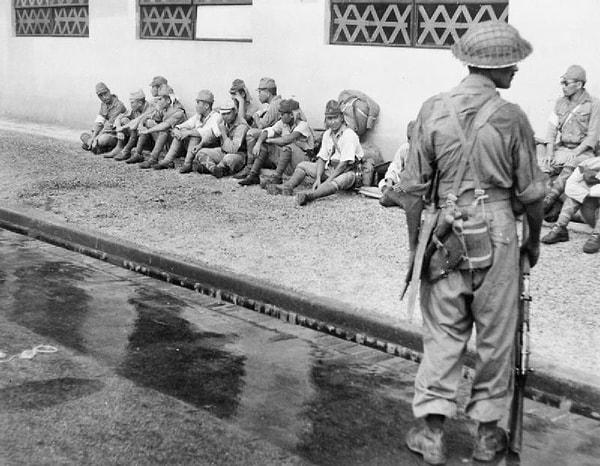 Japon ordusunun asarak idam ve kurbanların derisini yüzmek gibi başka işkence yöntemleri de mevcuttu.