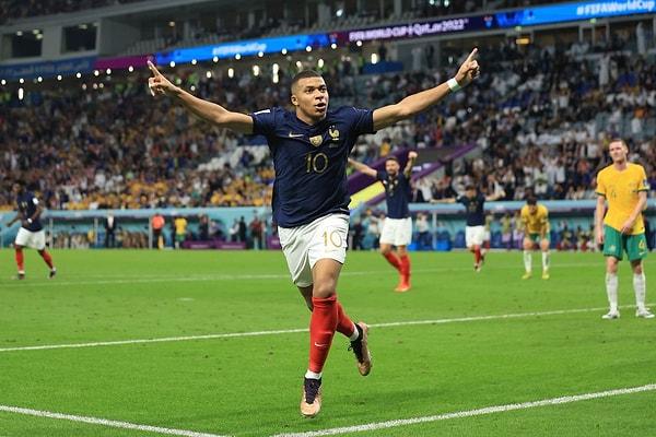 9. dakikada yediği golle şoka giren Fransa maçı farklı kazanmasını bildi: 4:1