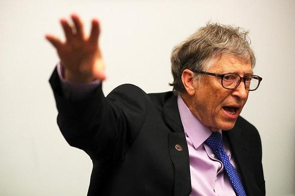 8. Bir zamanların en zengini Bill Gates 25,3 milyar dolar kadar eridi.