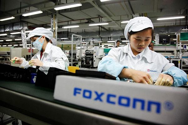 Apple, iPhone üretimini Çin dışına taşımak istiyor.