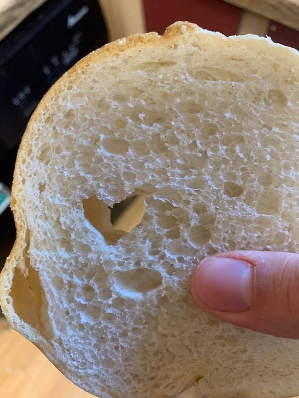 17. Ekmeğin içinde oluşan kalp şekli: