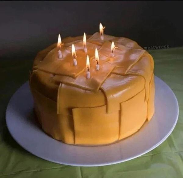 1. Ne bu cheesecake mi?
