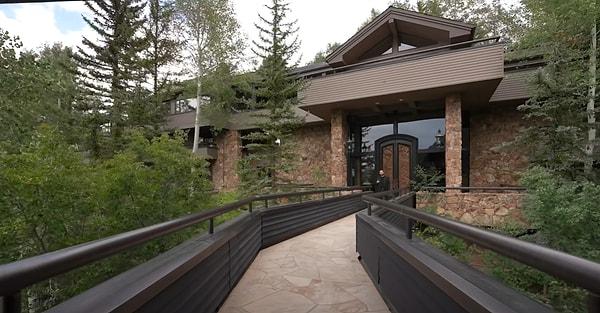 Colorado'daki en pahalı evi bile gezmiş.
