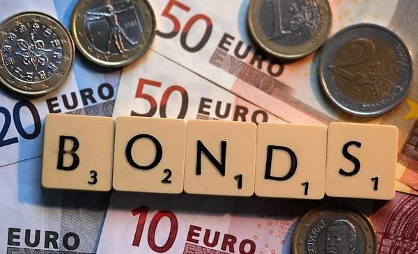 Eurobond, genellikle dolar veya euro cinsinden ihraç edilen, uzun vadeli borçlanma senedidir.