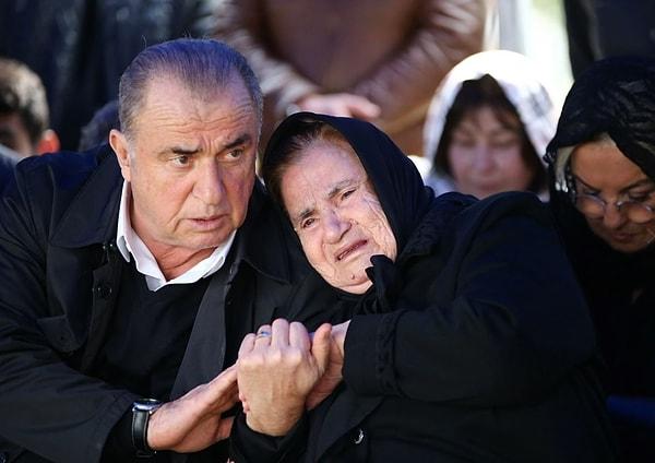 Terim, 2019 yılında da babası Talat Terim'i kaybetmişti. Nuriye Terim'in cenazesi, yarın düzenlenecek törenin ardından Asri Mezarlık'ta defnedilecek.