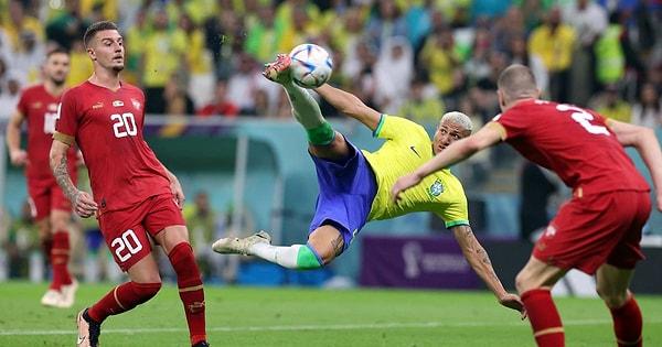 Dün akşam 2022 Dünya Kupası G Grubu'nda Brezilya, Sırbistan ile karşı karşıya geldi. Richarlison attığı iki golle Brezilya'ya galibiyeti getiren isim oldu.
