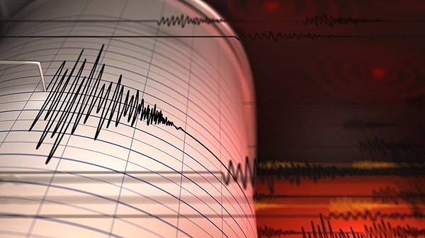 Afet ve Acil Durum Yönetimi Başkanlığı (AFAD) verilerine göre 26 Kasım Cumartesi gecesi saat 01.01'de Düzce'nin Gölkaya ilçesinde de 3 büyüklüğünde bir deprem meydana geldi.