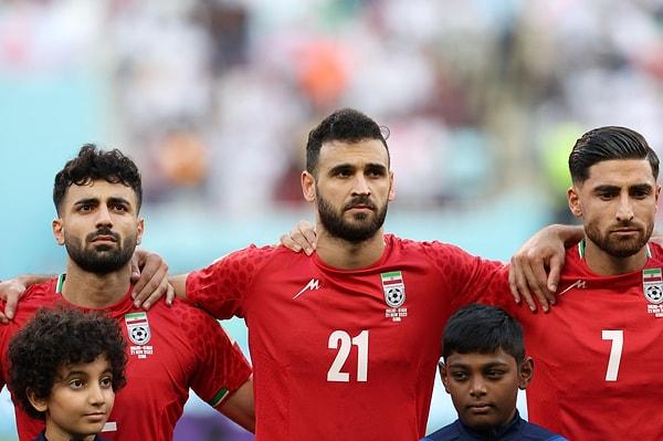 İran, gruptaki ilk maçında İngiltere'ye 6-2 mağlup olduktan sonra ikinci maçında Galler ile karşı karşıya geldi.