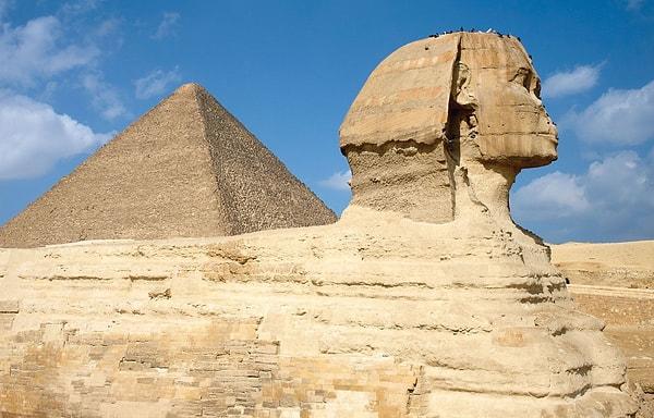 4. Piramitleri ile bilinen Mısır'ın başkenti hangisidir?
