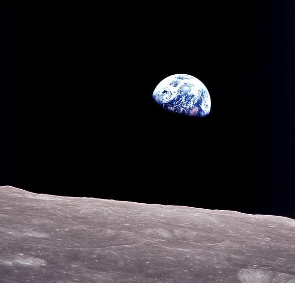 Apollo 8 tarafından çekilen Dünya'nın yükselişi, 1968.