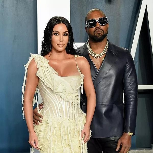 Kim Kardashian, West'in ailesi hakkında yaptığı anlamsız suçlamalar sonrası Şubat 2021'de boşanma davası açmıştı.  Çift, 2014 yılının Mayıs ayında evlendi ve 26 Aralık 2020'de ayrıldı.