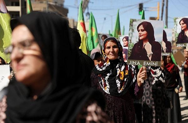 Oylamaya göre şu anda ilk sırada İran’daki kadın eylemciler yer alıyor. Onları BTS ve Zelenski takip ediyor.