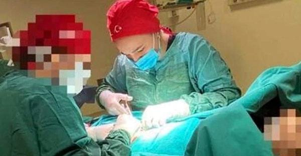 Türkiye günlerdir tıp fakültesini kazandığını söyleyerek ailesini, çevresini  kandıran, hastanede ameliyatlara bile giren 20 yaşındaki Ayşe Özkiraz'ı konuşuyor. Genç kız soruşturma kapsamında gözaltına alındı.