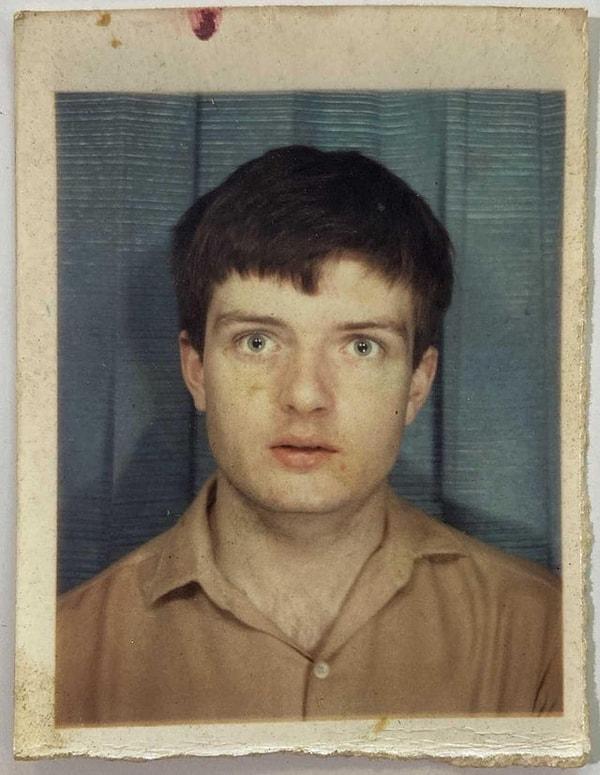 3. Joy Division üyesi Ian Curtis'in 1980 yılında intihar etmeden önce çekilmiş son fotoğrafı.